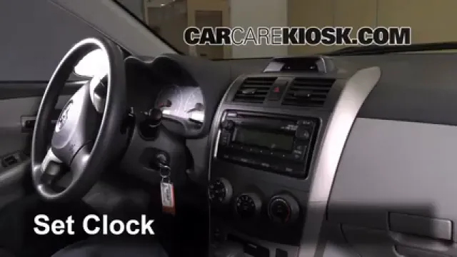 2012 Toyota Corolla LE 1.8L 4 Cyl. Horloge Régler l'horloge